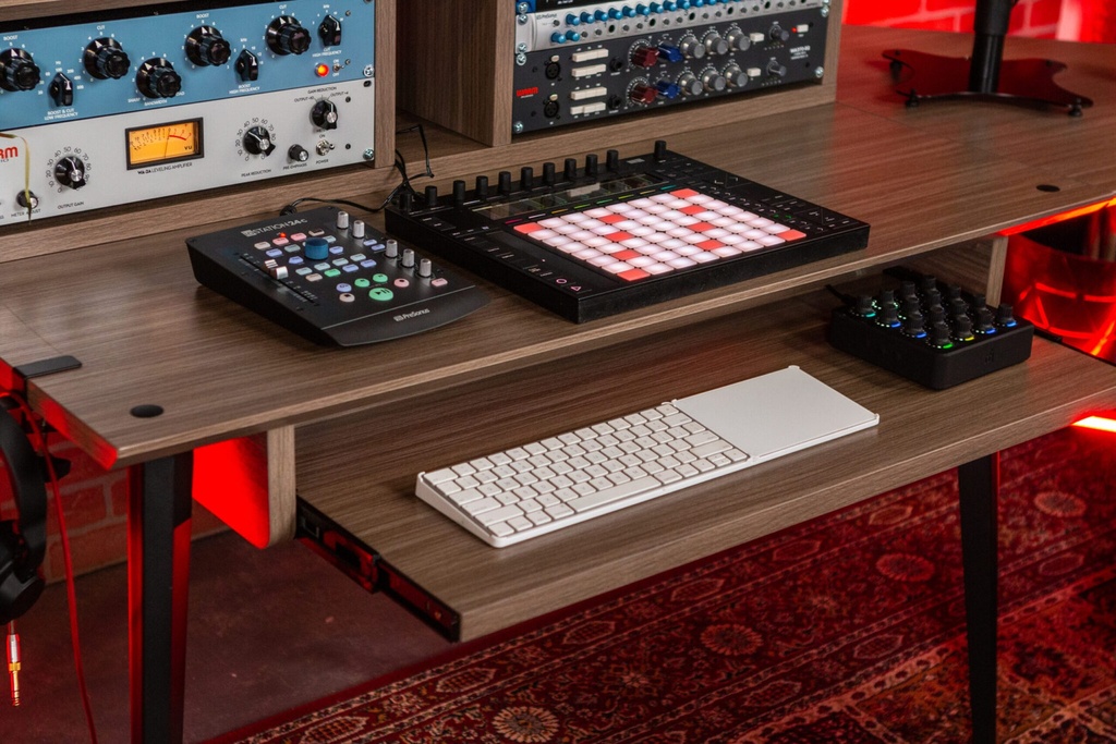 Gator Elite Furniture Series Main Desk in Driftwood Grey